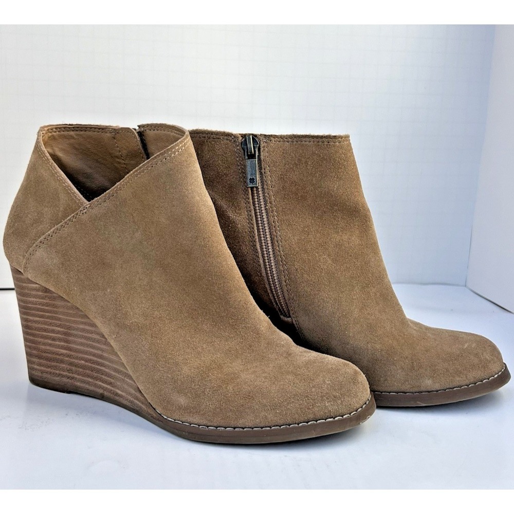 Lucky Brand Yakeena Camel Suede Wedge Ankle Booties Womens 7.5M Zip